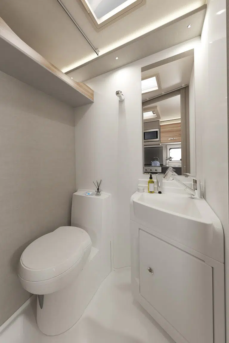 motorhome hire swift edge 494 bathroom