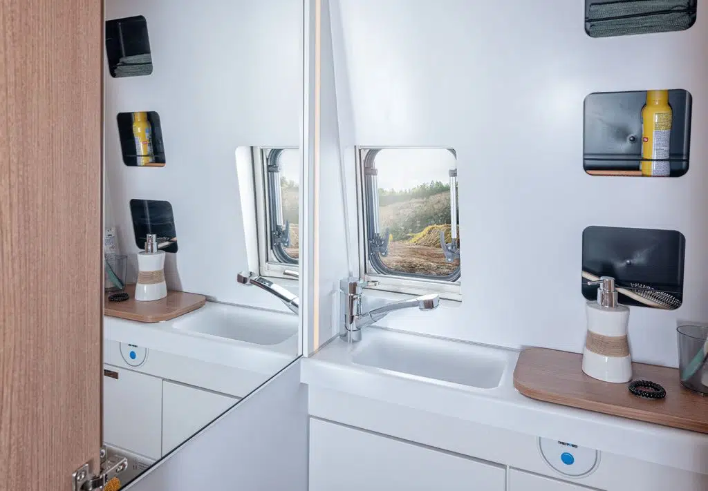 carabus bathroom campervan hire