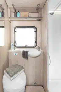 Autotrail Expedition C73 motorhome hire toilet and shower